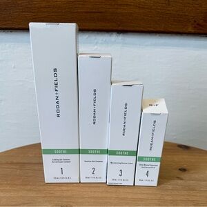 Rodan + Fields Soothe Cleanser & Exfoliant - White and Green